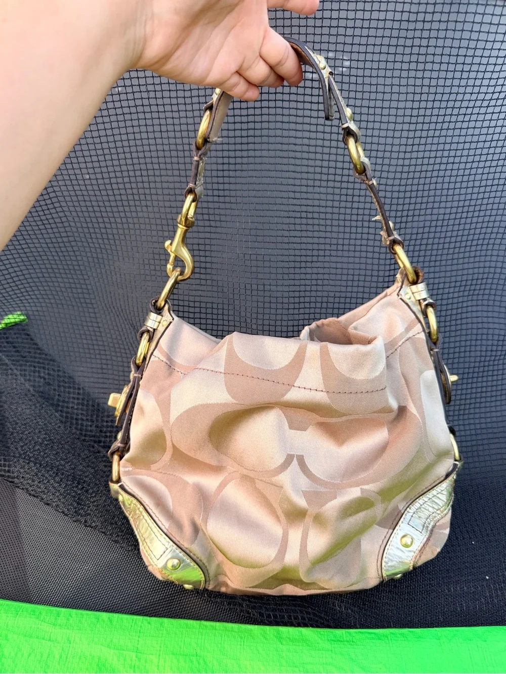 Coach Vintage Chelsea Wool Tweed Turnlock Hobo Bag Beige Leather Authentic